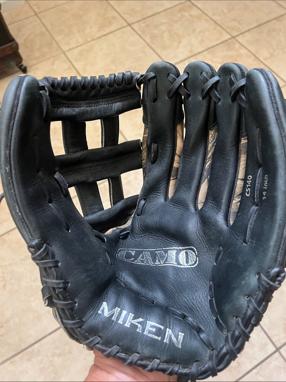 Miken Camo Series 14 inch Softball Gloves CS140. Pre-Owned. Very Good Condition